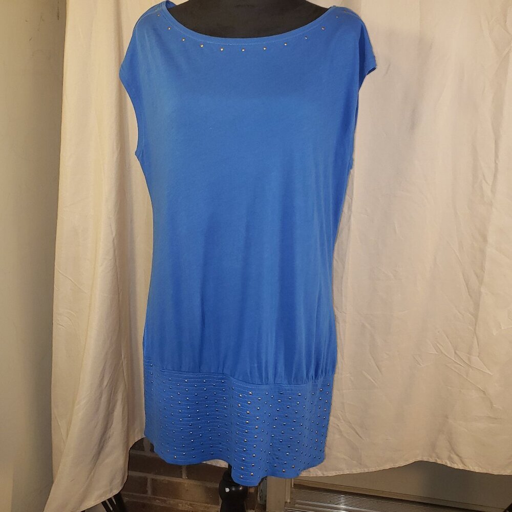 Women's Gianni Bini Blue Tunic with Embellishments at Neck and Hem - L